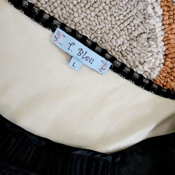 T. BLEU ANTHROPOLOGIE TUXEDO ROUCHED DETAILED LACE DRESS WITH PLEATED HEMLINE - Picture 4 of 8